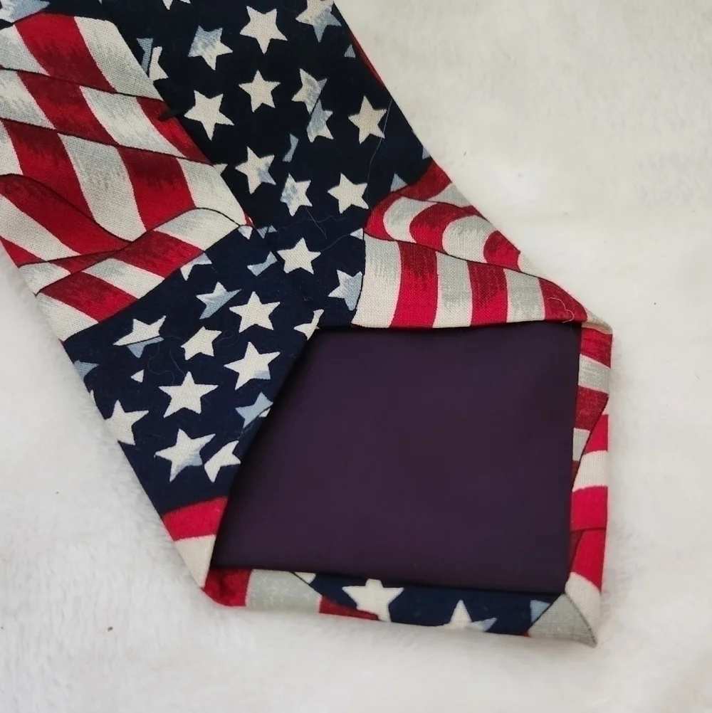 Beans McGee Vintage 90's Patriotic Red White Blue American Flag Necktie Tie